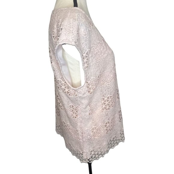 Vince Camuto Women’s Pink Sleeveless Shell w/ Lace-Style Overlay Sz M Business - Picture 3 of 9